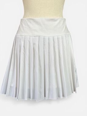 Athleta Classic White Pleated Golf Skort